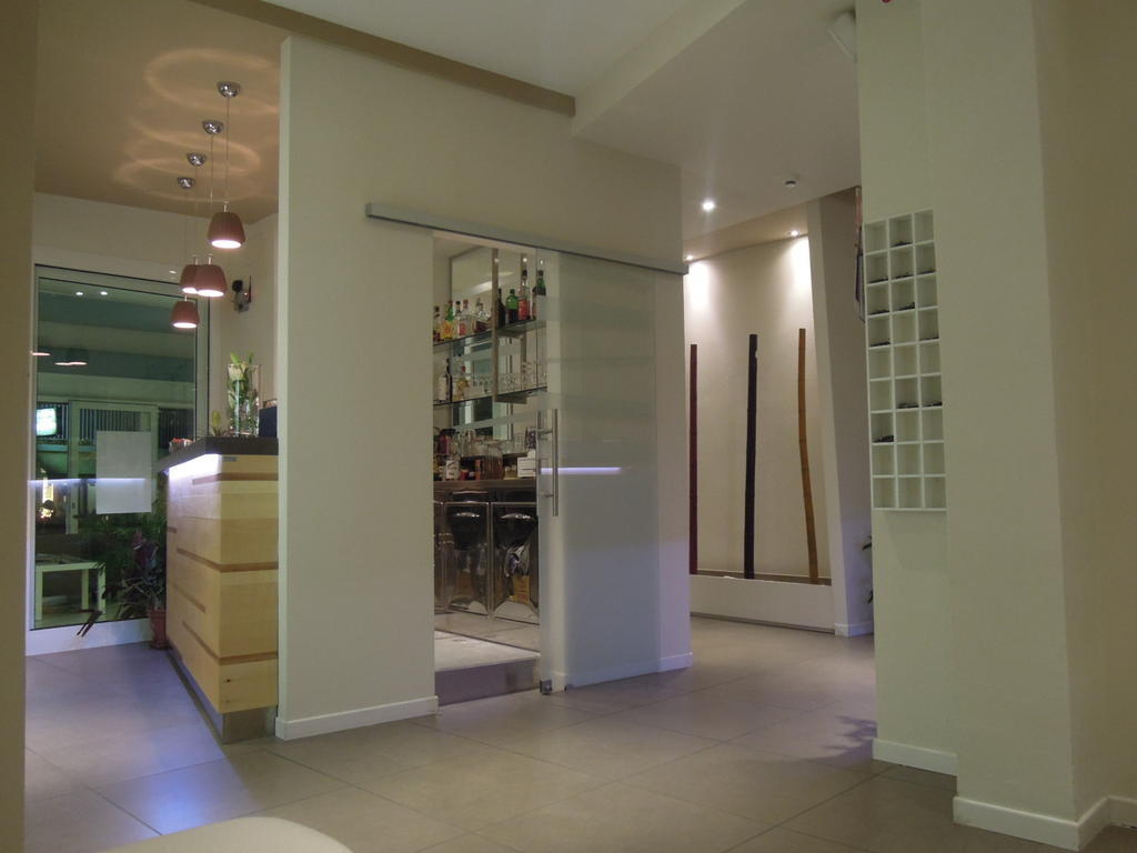 Hotel Benvenuto Каорле Экстерьер фото