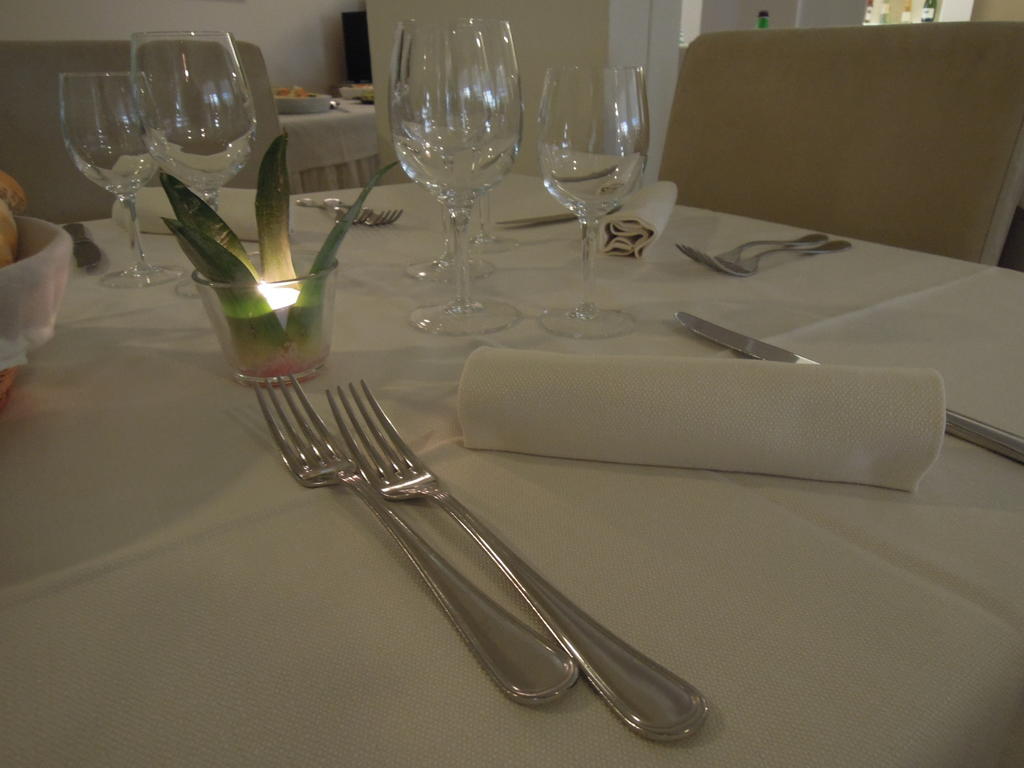 Hotel Benvenuto Каорле Экстерьер фото